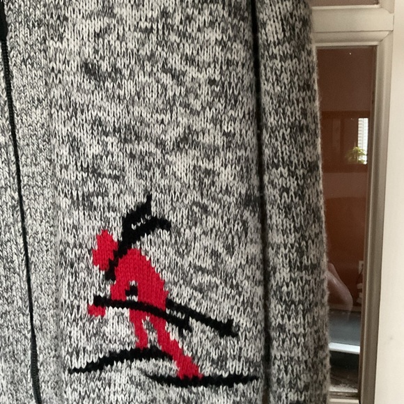 Cambridge dry goods sweater size L - Picture 2 of 3